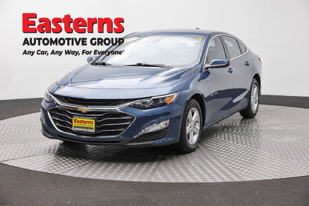 Used 2024 Chevrolet Malibu LT FWD image 1