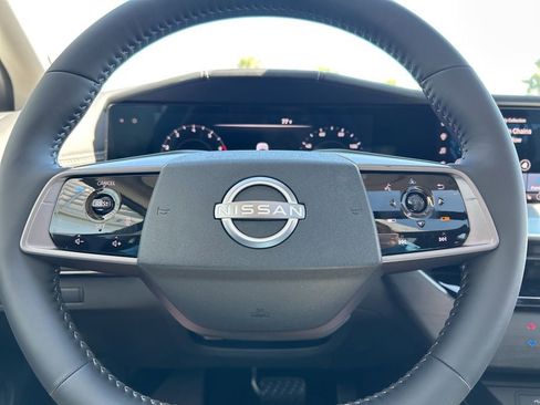 New 2025 Nissan Murano SL image 18