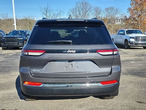New 2025 Jeep Grand Cherokee Laredo X w/ Luxury Tech Group I image 4