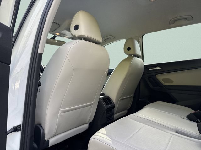 Used 2019 Volkswagen Tiguan SE FWD image 18