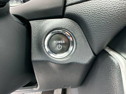 Certified 2025 Toyota RAV4 XLE AWD/4WD image 39