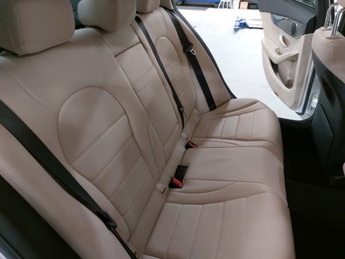 Used 2019 Mercedes-Benz C 300 Sedan image 12