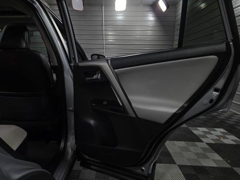 Used 2016 Toyota RAV4 Limited image 38