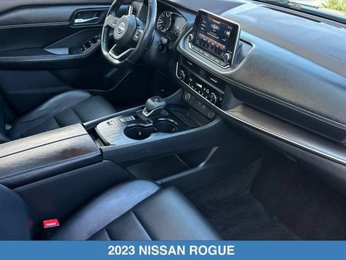 Used 2023 Nissan Rogue SV w/ SV Premium B Package FWD image 18