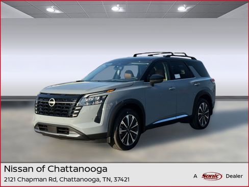 New 2026 Nissan Pathfinder Platinum image 1