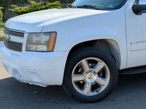 Used 2007 Chevrolet Tahoe LTZ w/ LTZ Preferred Equipment Group image 3
