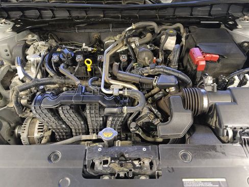 Used 2021 Nissan Altima 2.5 SR FWD image 30