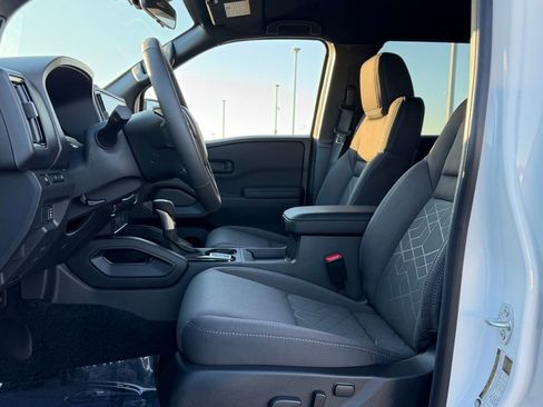 New 2026 Nissan Frontier SV image 11