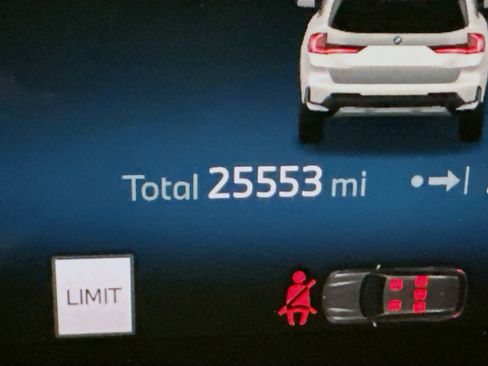 Used 2025 BMW X1 xDrive28i image 19