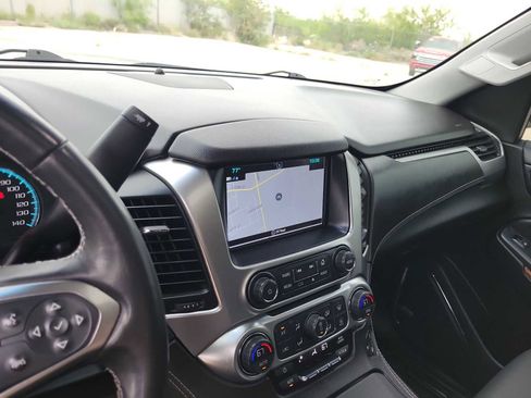 Used 2019 Chevrolet Suburban Premier AWD/4WD image 24