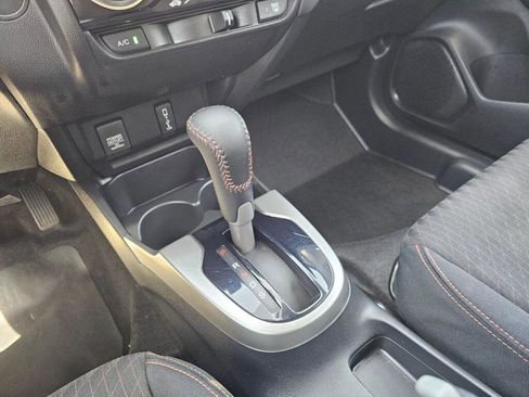 Used 2018 Honda Fit Sport image 27