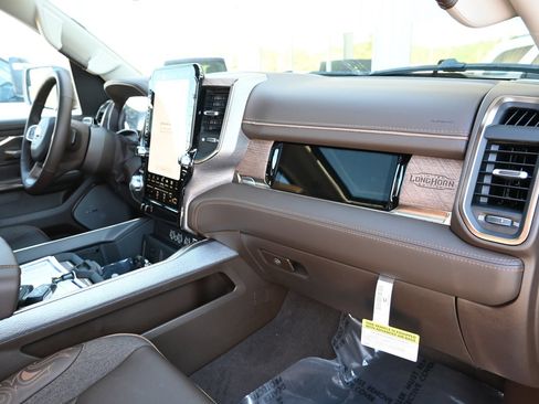 New 2026 RAM 1500 Limited AWD/4WD image 25