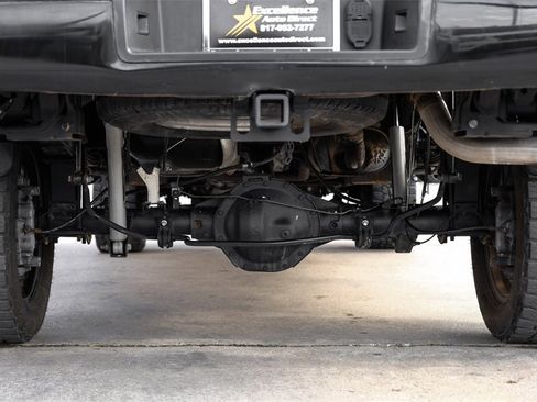 Used 2019 Nissan Titan S w/ S Utility Package image 58