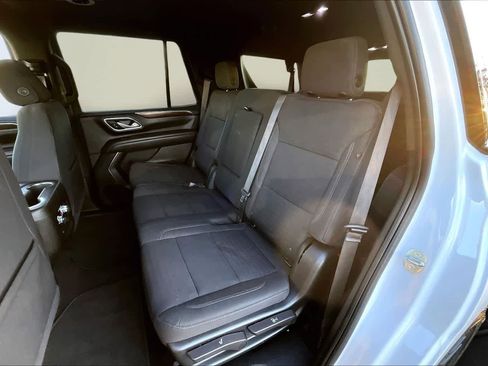 Used 2023 GMC Yukon SLE image 13