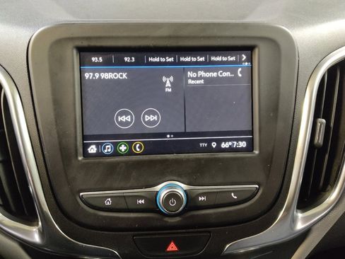 Used 2019 Chevrolet Equinox LS image 25