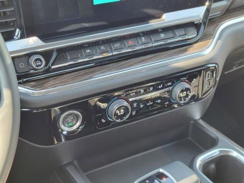 Used 2023 Chevrolet Silverado 1500 RST w/ Redline Edition image 17