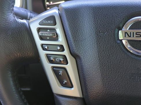 Used 2021 Nissan Titan SV w/ SV Convenience Package RWD image 20