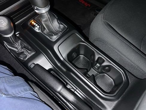 Used 2022 Jeep Wrangler Unlimited Sahara w/ Cold Weather Group image 35