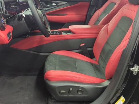 Used 2024 Chevrolet Blazer EV RS AWD/4WD image 9