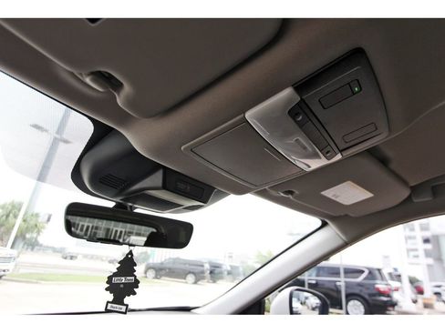 Used 2023 Nissan Rogue SV FWD image 18