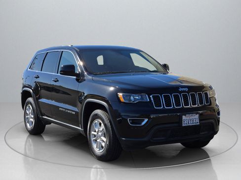 Used 2020 Jeep Grand Cherokee Laredo image 10
