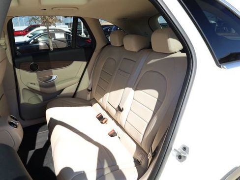 Certified 2022 Mercedes-Benz GLC 300 4MATIC image 27