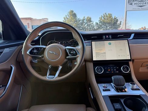 Used 2022 Jaguar F-PACE S AWD/4WD image 25