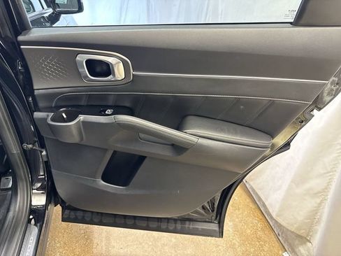 Used 2022 Kia Sorento SX FWD image 29