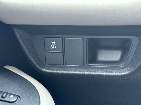 Certified 2024 Honda HR-V LX image 17