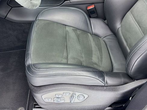 Certified 2024 Porsche Macan GTS image 14