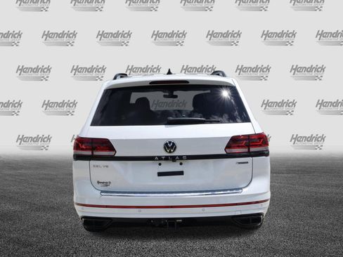 Used 2023 Volkswagen Atlas SEL R-Line AWD/4WD image 8