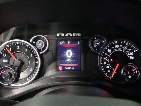 Used 2020 RAM 1500 Big Horn AWD/4WD image 37