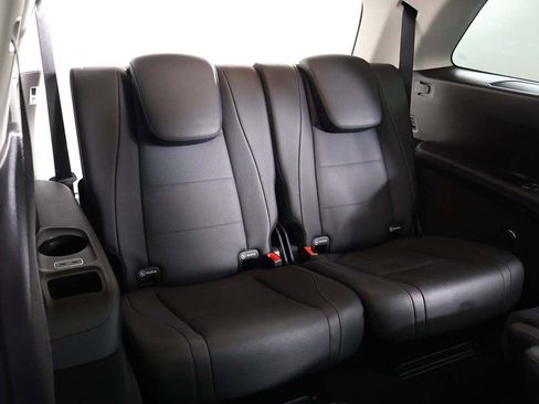 Used 2023 Mercedes-Benz GLS 450 4MATIC w/ AMG Line Exterior image 43