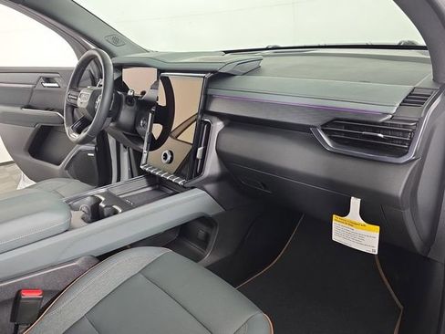 Used 2025 GMC Acadia AT4 image 20