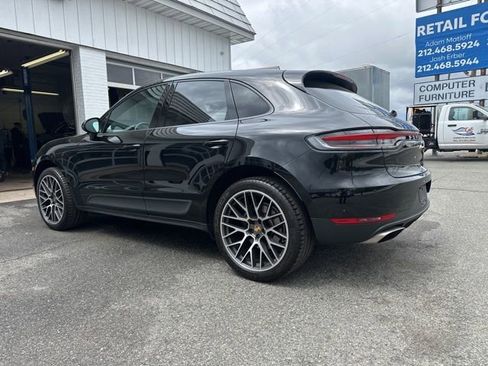 Used 2020 Porsche Macan AWD/4WD image 2