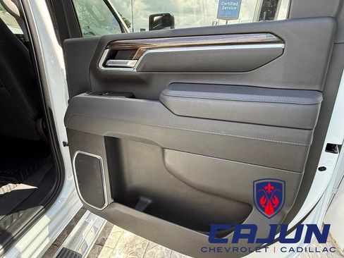 Used 2025 Chevrolet Silverado 2500 LT w/ Convenience Package AWD/4WD image 33