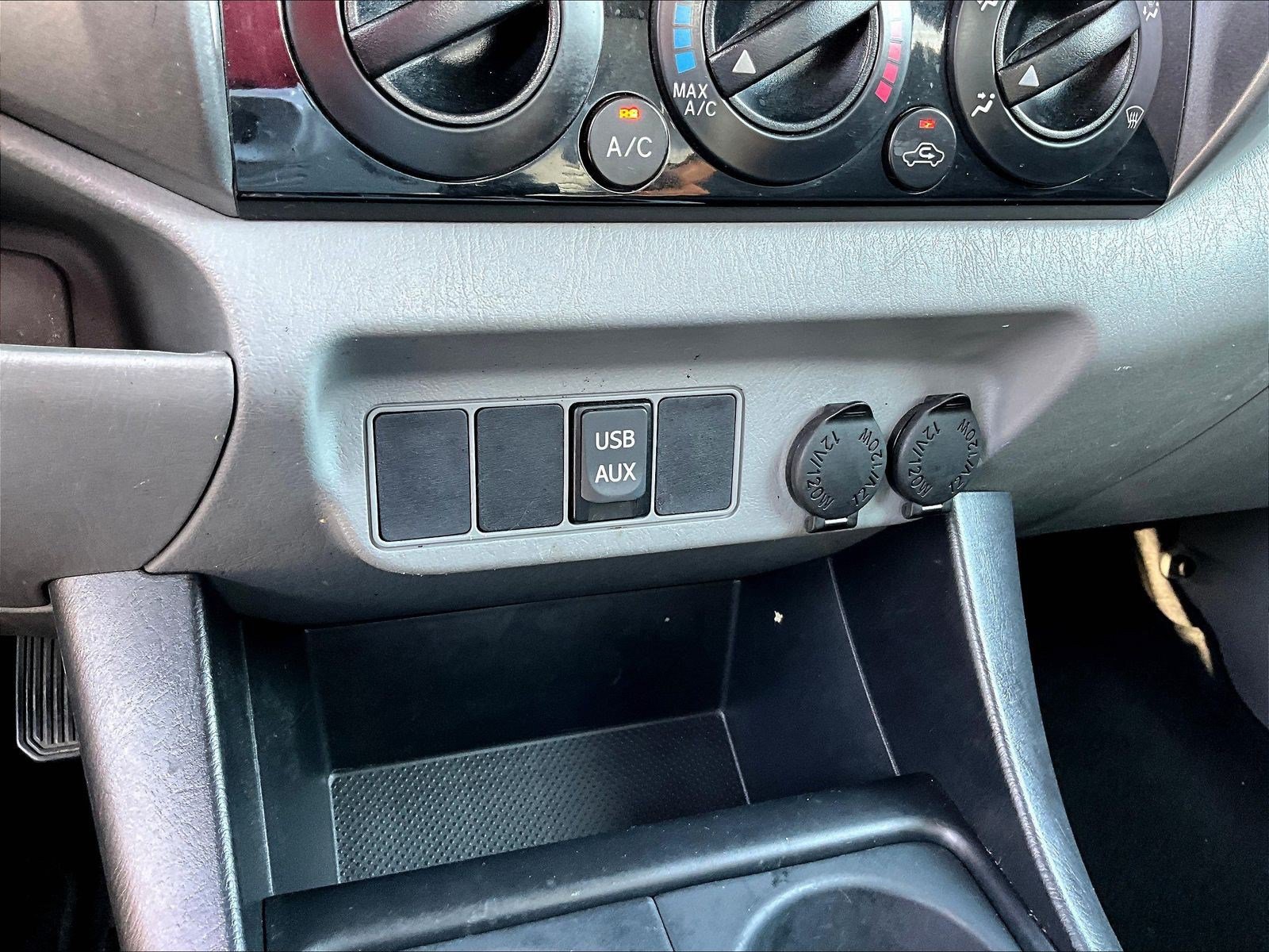 Used 2013 Toyota Tacoma PreRunner w/ SR5 Pkg RWD image 16