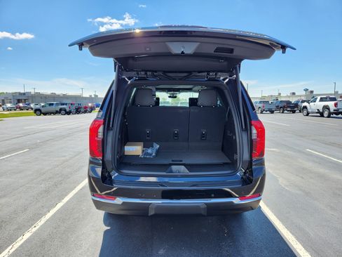 New 2026 GMC Yukon Elevation AWD/4WD image 7