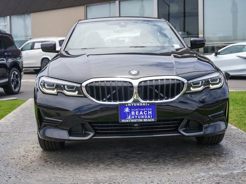 Used 2020 BMW 330i xDrive Sedan w/ Convenience Package AWD/4WD image 2