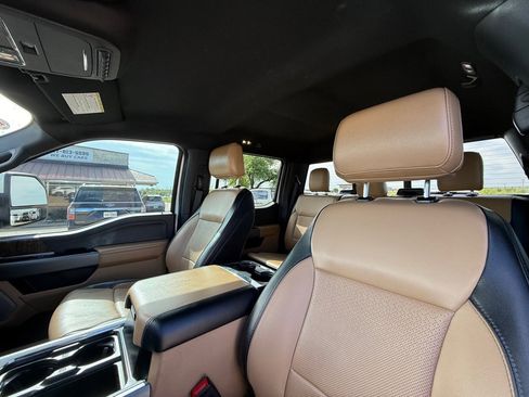 Used 2023 Ford F250 Lariat w/ FX4 Off-Road Package AWD/4WD image 18