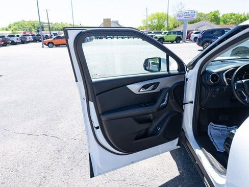 Used 2024 Chevrolet Blazer LT AWD/4WD image 10