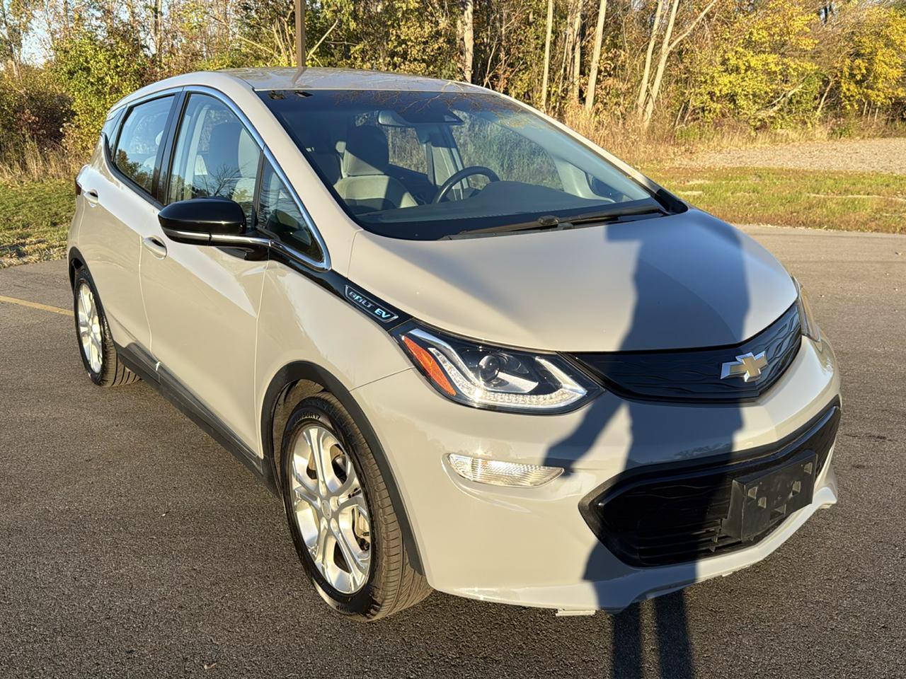 Used 2020 Chevrolet Bolt LT FWD image 3