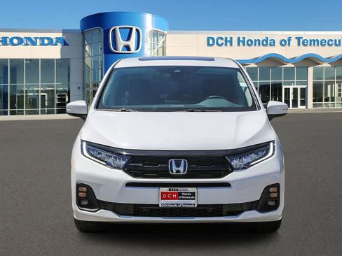 New 2026 Honda Odyssey Touring image 2