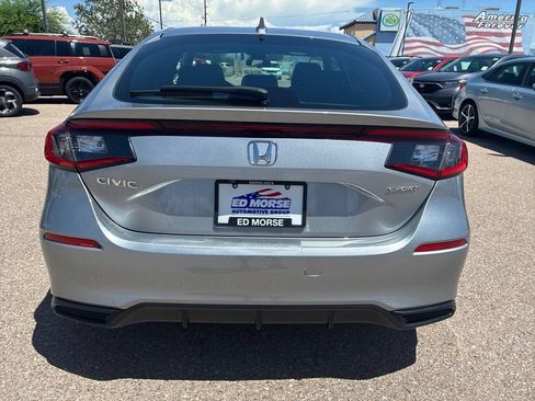 Used 2023 Honda Civic Sport image 4