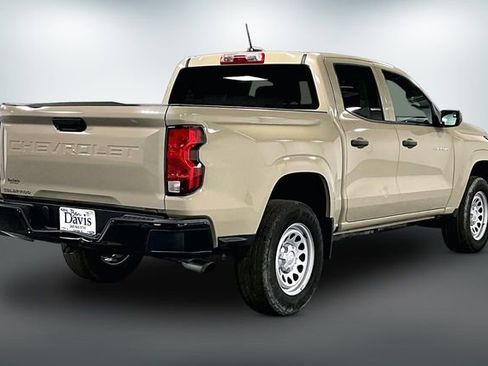 Used 2024 Chevrolet Colorado W/T image 7