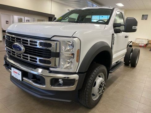 New 2026 Ford F450 XL w/ XL Chrome Package image 4