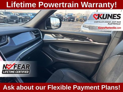 Used 2022 Jeep Grand Cherokee Trailhawk w/ Luxury Tech Group III image 34