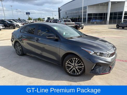 Used 2023 Kia Forte GT-Line w/ GT-Line Premium Package FWD image 2