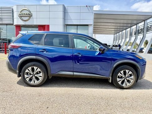 Certified 2022 Nissan Rogue SV image 8