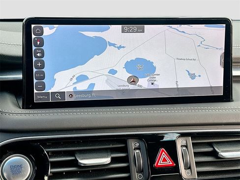 Used 2023 Genesis G70 2.0T image 13